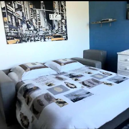 Chambre Privee Dans Maison Le Tampon Εξωτερικό φωτογραφία